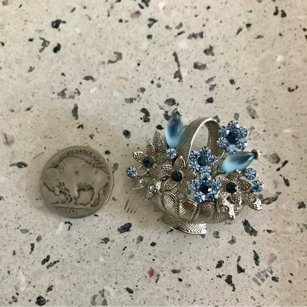 Brooch, Flower Basket, Vintage Silver-Tone, Blue Marquise and Round Rhin…